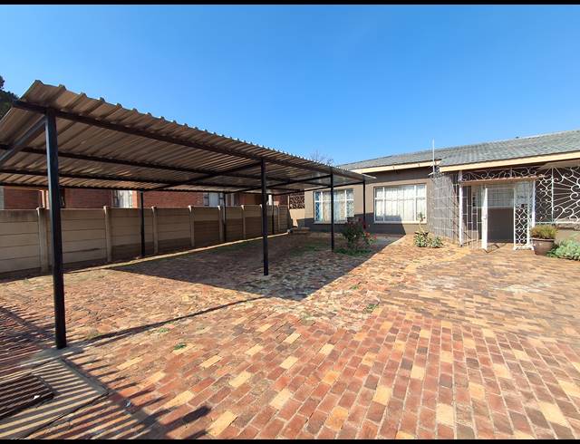 4 BEDROOM FREESTANDING FOR SALE IN ELANDIA